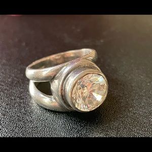 🟡 VINTAGE STERLING/DIAMOND LIKE COCKTAIL RING (6 1/2)